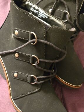 White Mountain Black Suede Lace-Up Ankle Boots, Size 9.5